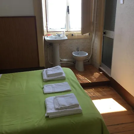 Local Duarte's Гостевой дом Коимбра