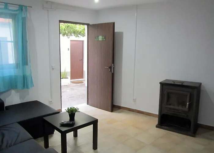 Local Duarte's Πανσιόν Κοΐμπρα