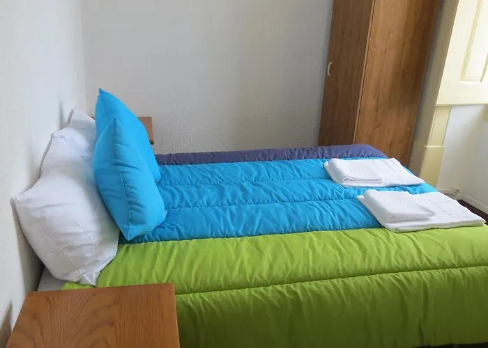 Local Duarte's Πανσιόν *