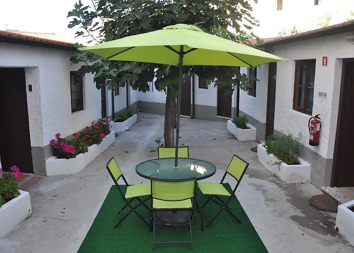 Local Duarte's Πανσιόν *