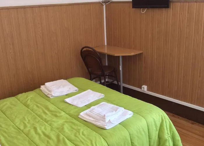 Πανσιόν Local Duarte's *